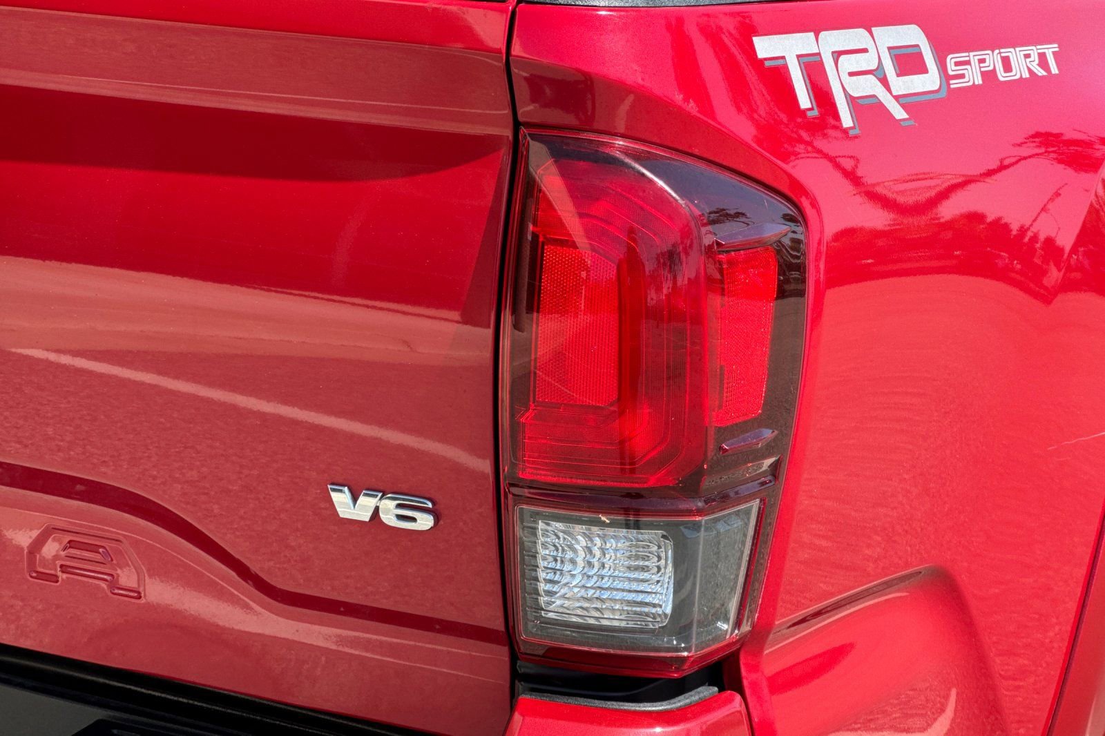 Used 2019 Toyota Tacoma TRD Sport w/ TRD Premium Sport Package image 26