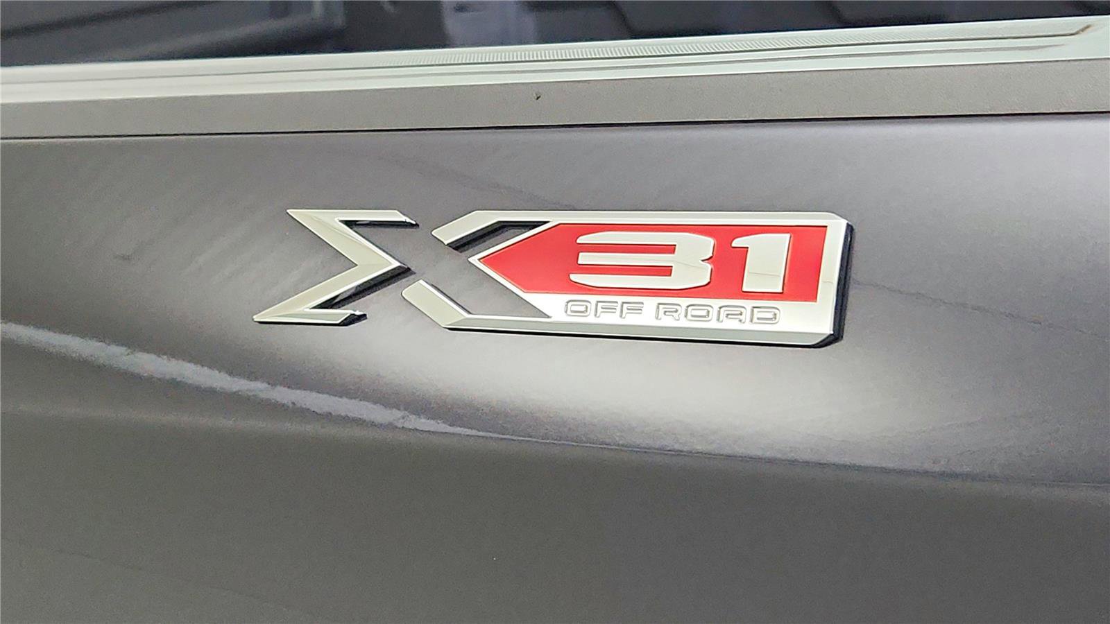 Used 2022 GMC Sierra 1500 SLT w/ SLT Convenience Package AWD/4WD image 20