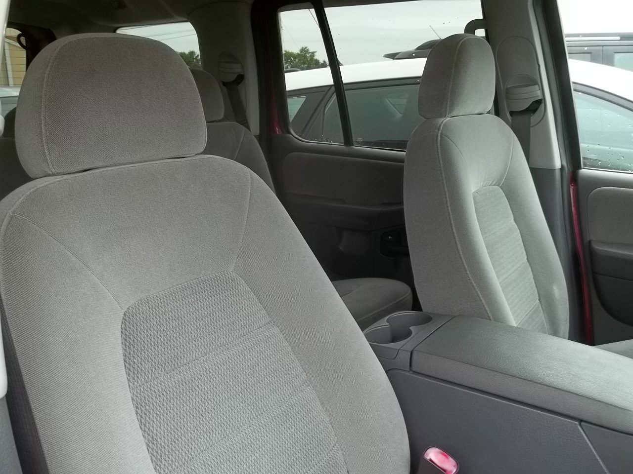 Used 2005 Ford Explorer Sport XLT RWD image 7