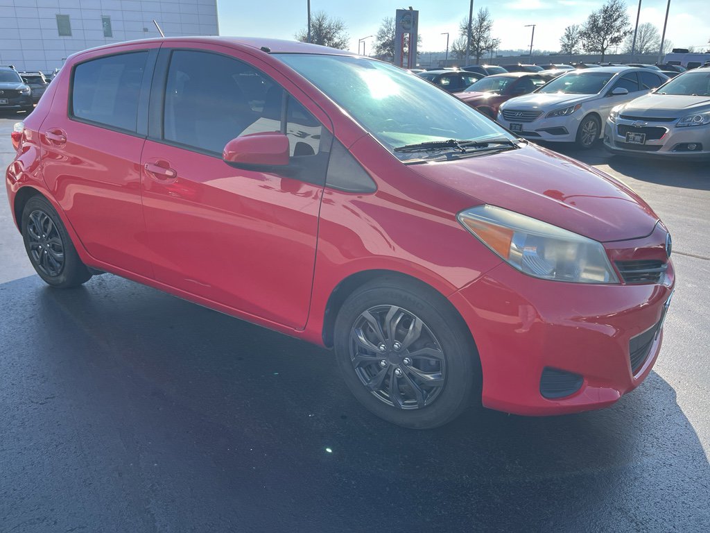 Used 2013 Toyota Yaris LE image 5