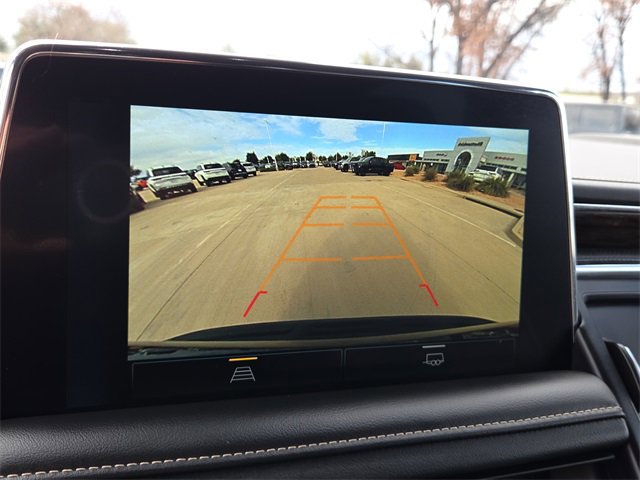 Used 2023 Chevrolet Suburban Premier image 21