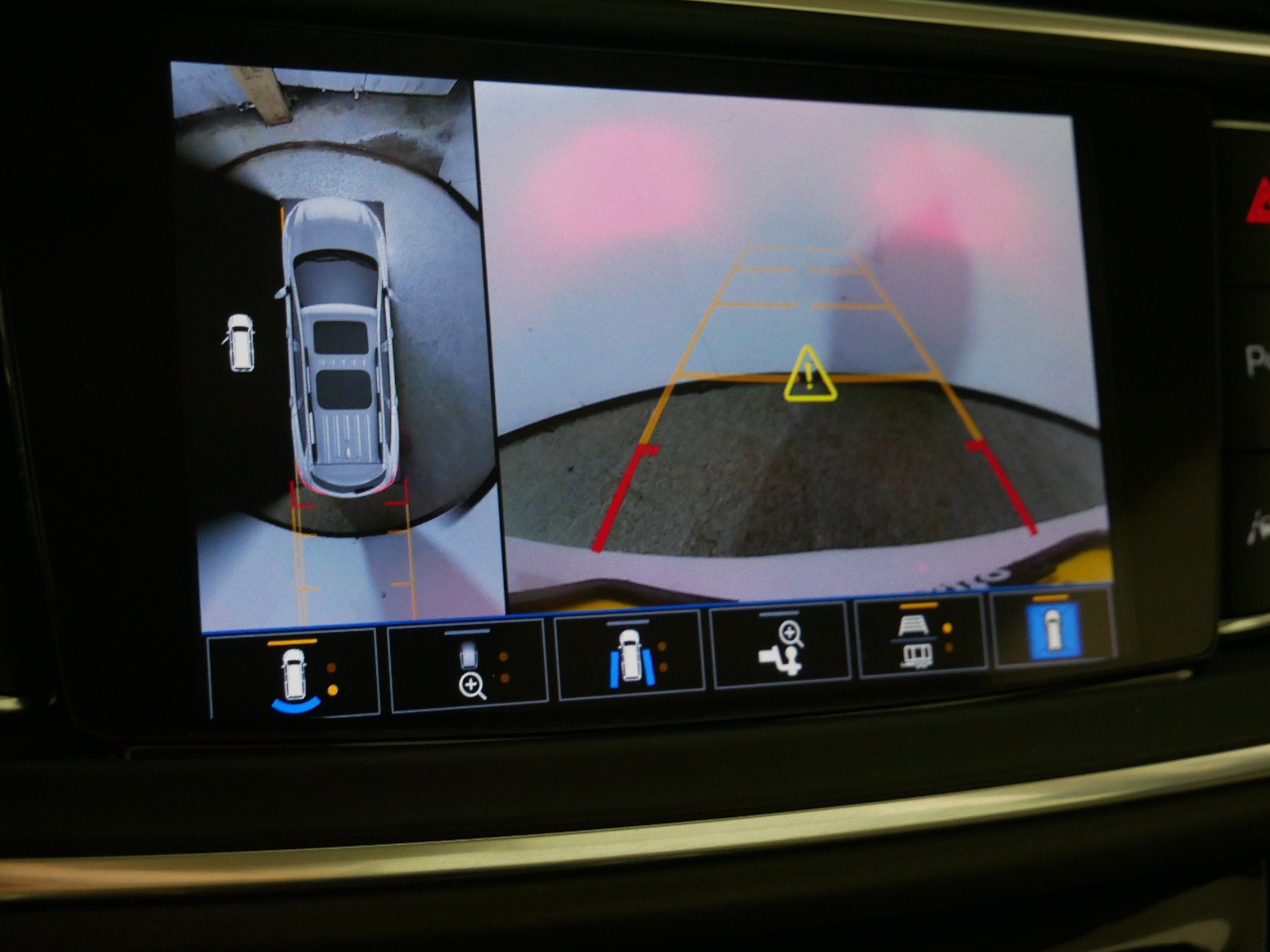 Certified 2023 Buick Enclave Avenir w/ Avenir Technology Package AWD/4WD image 32