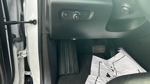 Certified 2023 Chevrolet Traverse Premier w/ Redline Edition image 19