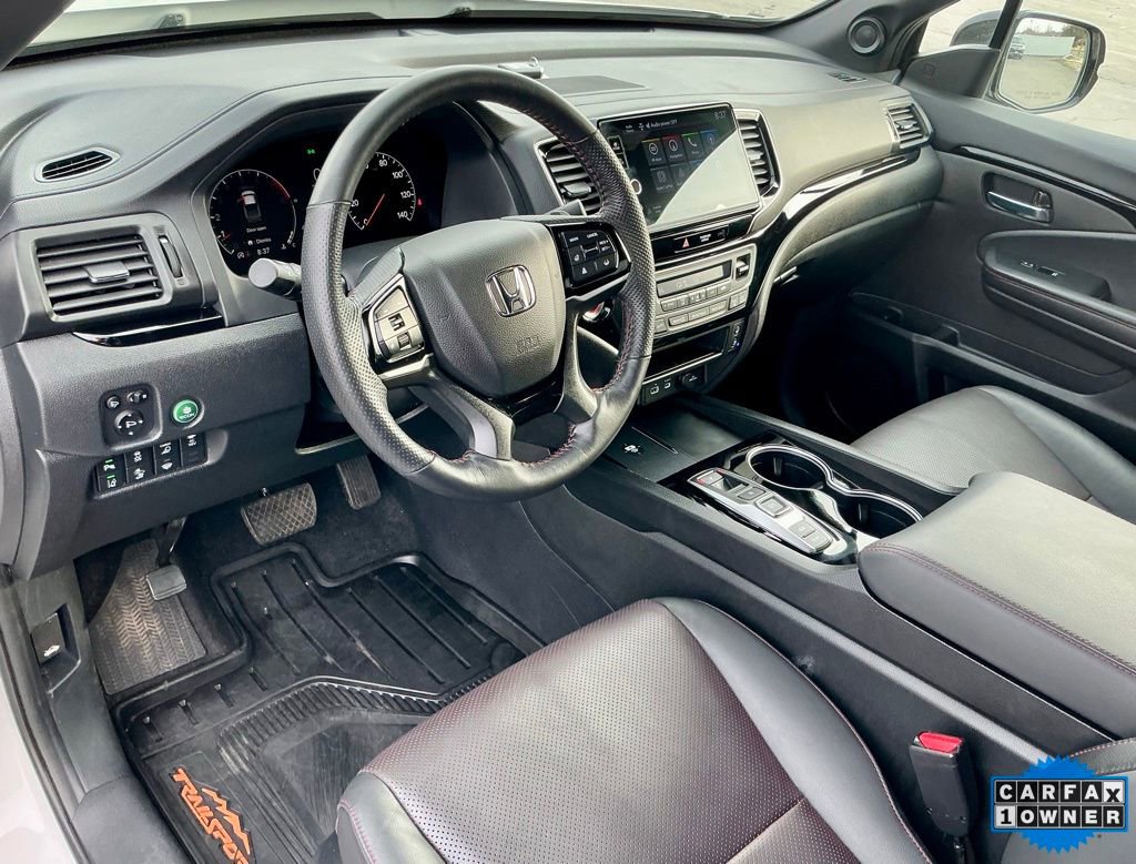 Used 2025 Honda Ridgeline Black Edition image 39
