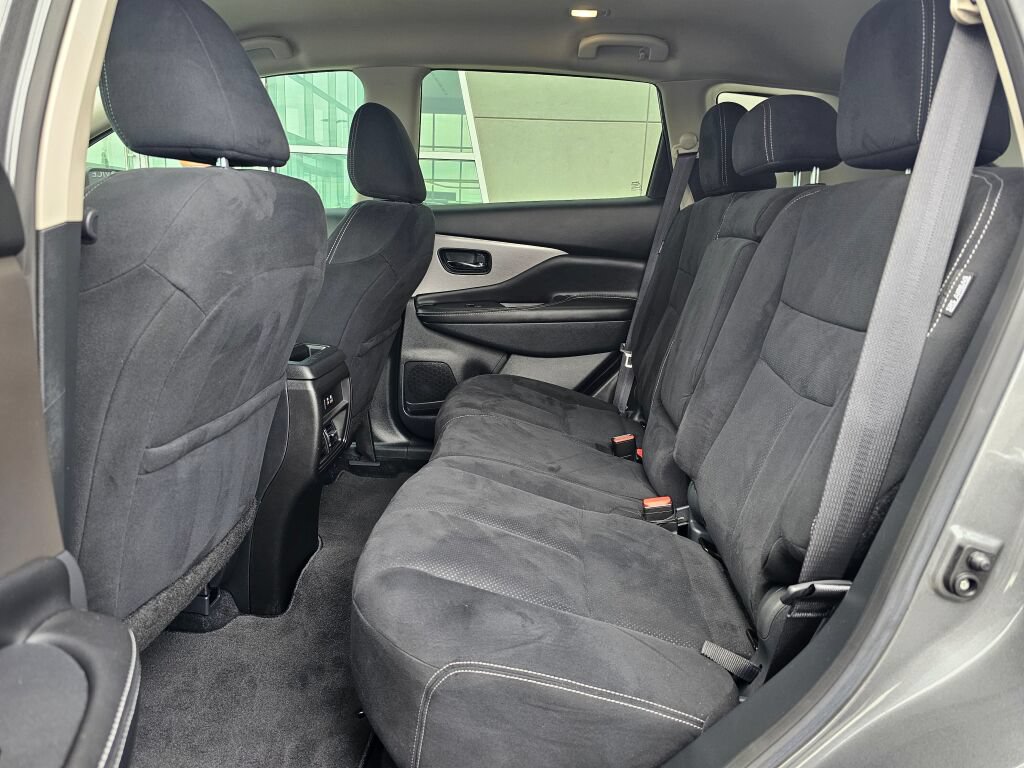 Used 2022 Nissan Murano S AWD/4WD image 12