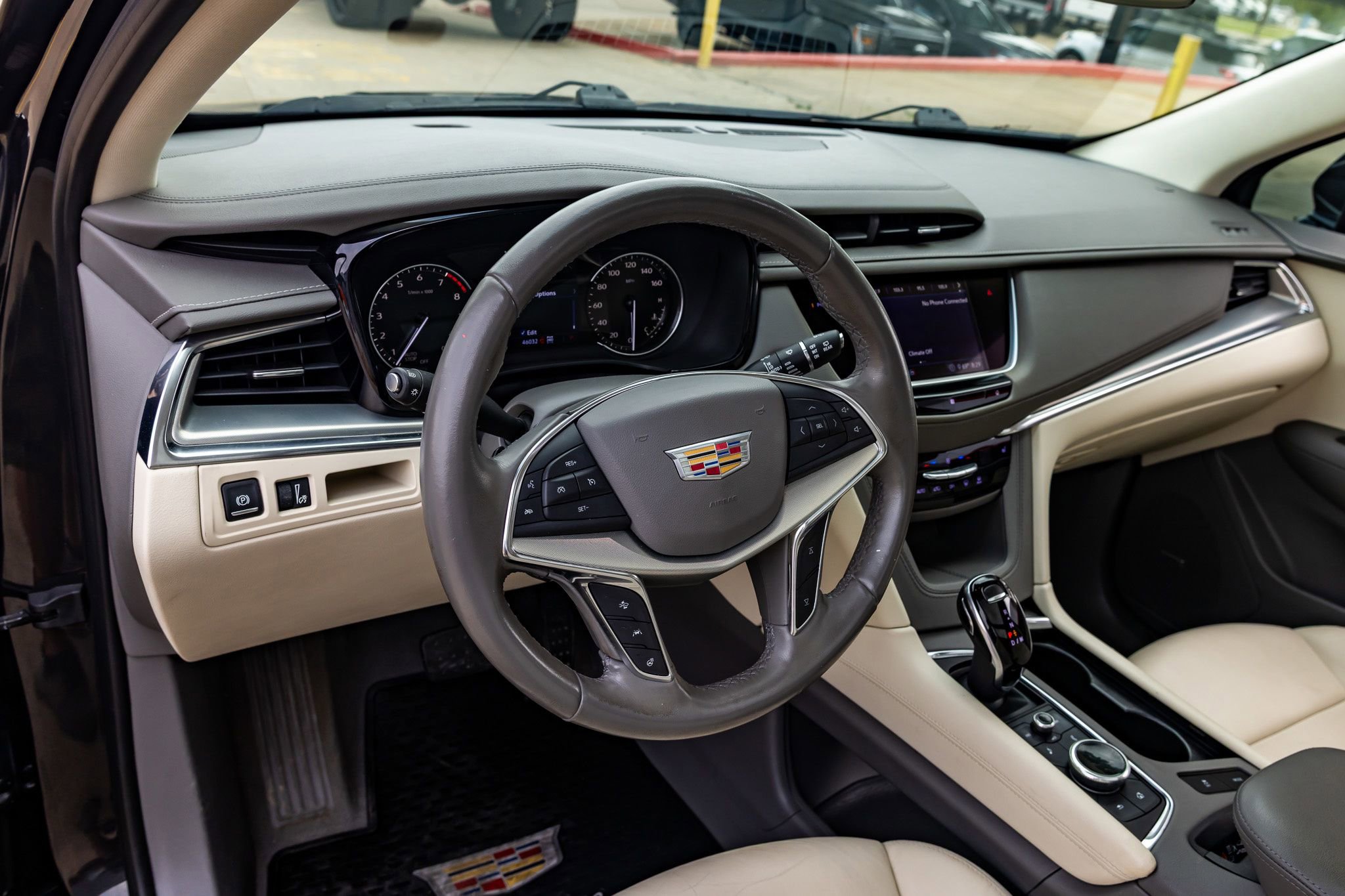 Used 2020 Cadillac XT5 Premium Luxury w/ LPO, Floor Liner Package image 12