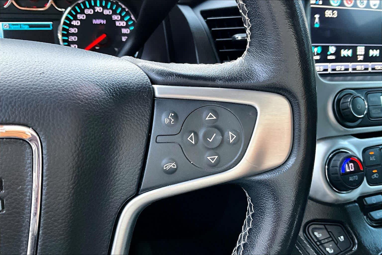 Used 2019 GMC Yukon SLT w/ Open Road Package AWD/4WD image 24