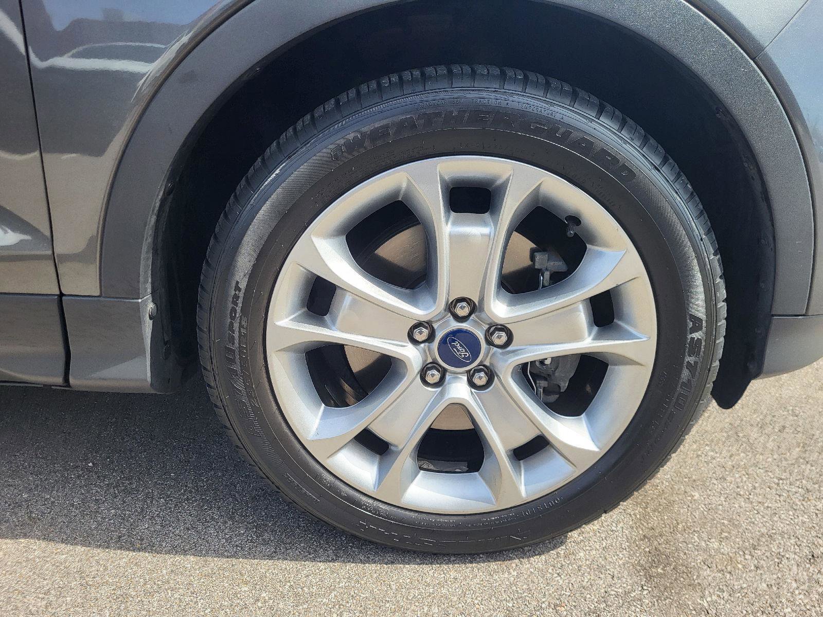 Used 2015 Ford Escape Titanium image 14