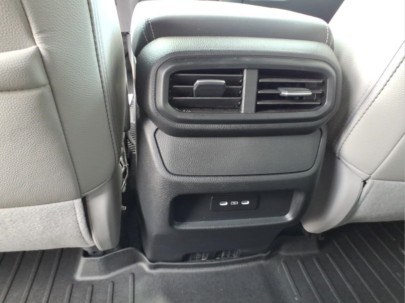 Used 2024 Honda Passport EX-L image 26