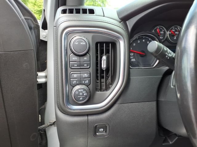 Used 2020 Chevrolet Silverado 1500 LT Trail Boss w/ Convenience Package AWD/4WD image 22