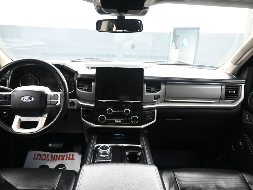 Used 2022 Ford Expedition XLT image 14