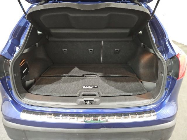 Used 2018 Nissan Rogue Sport SV w/ SV Technology Package image 12