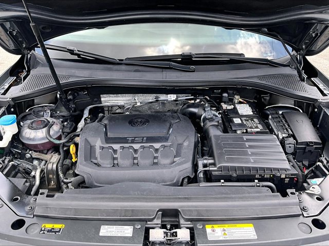 Used 2022 Volkswagen Tiguan SE FWD image 11
