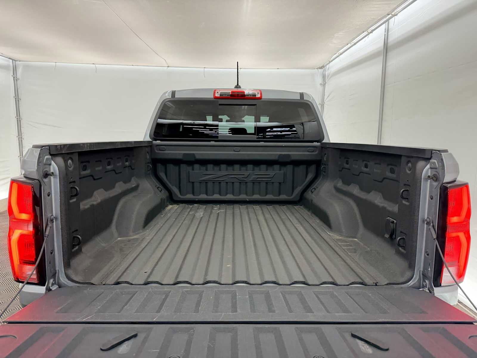 Used 2024 Chevrolet Colorado ZR2 w/ ZR2 Convenience Package III image 33