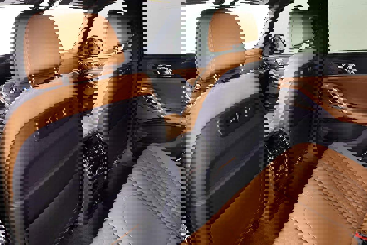 Used 2023 BMW X6 xDrive40i w/ Premium Package image 51