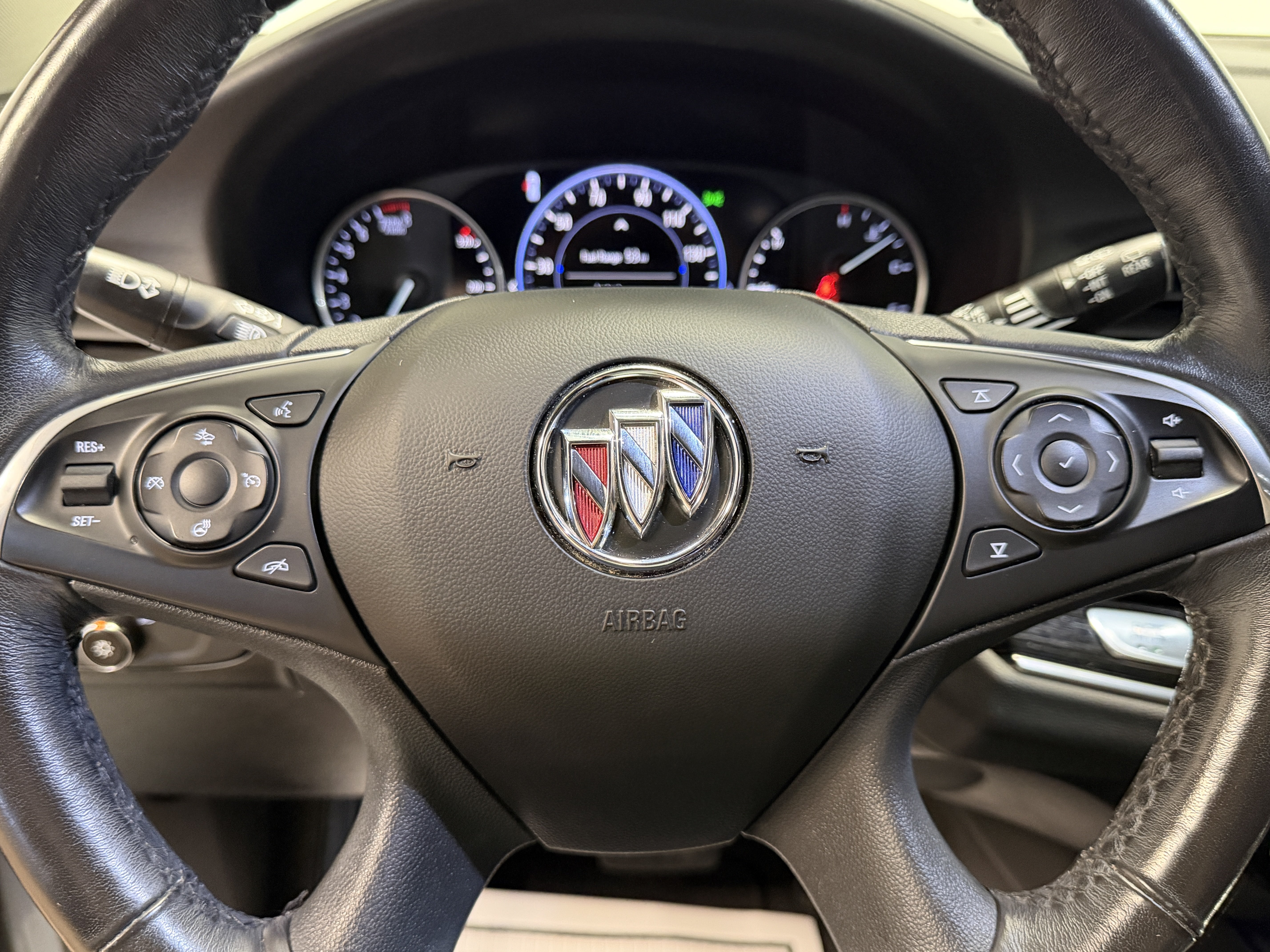 Used 2020 Buick Enclave Avenir w/ Avenir Technology Package FWD image 15
