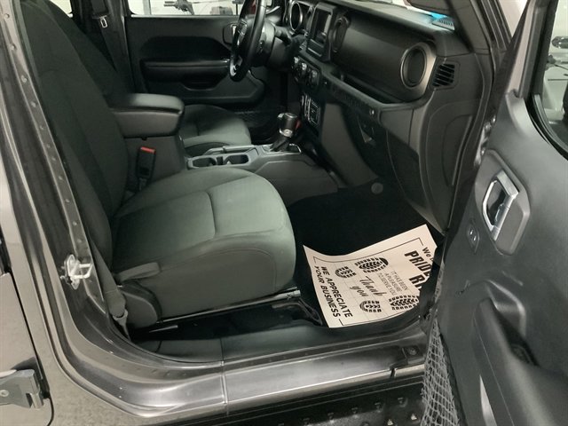 Used 2018 Jeep Wrangler Unlimited Sport S image 22