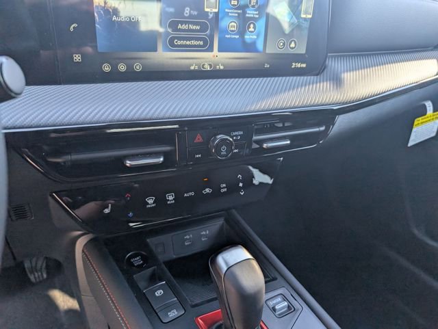 New 2026 Nissan Kicks SR w/ Cold Weather Package image 22