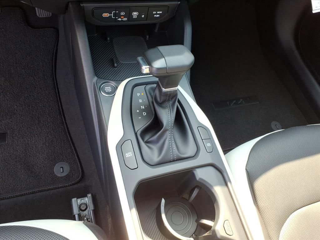 New 2025 Kia K4 GT-Line w/ GT-Line Premium Package image 24