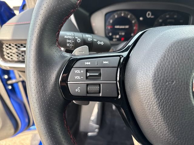 Certified 2025 Acura ADX A-Spec image 17