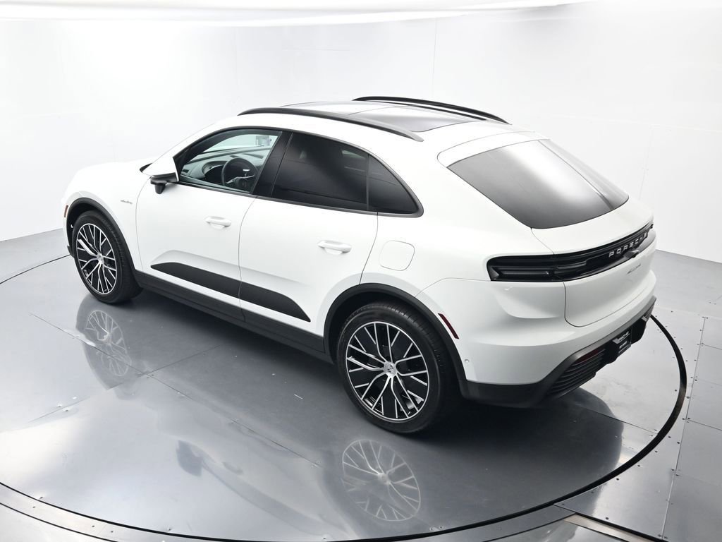 Certified 2024 Porsche Macan 4 Electric image 35