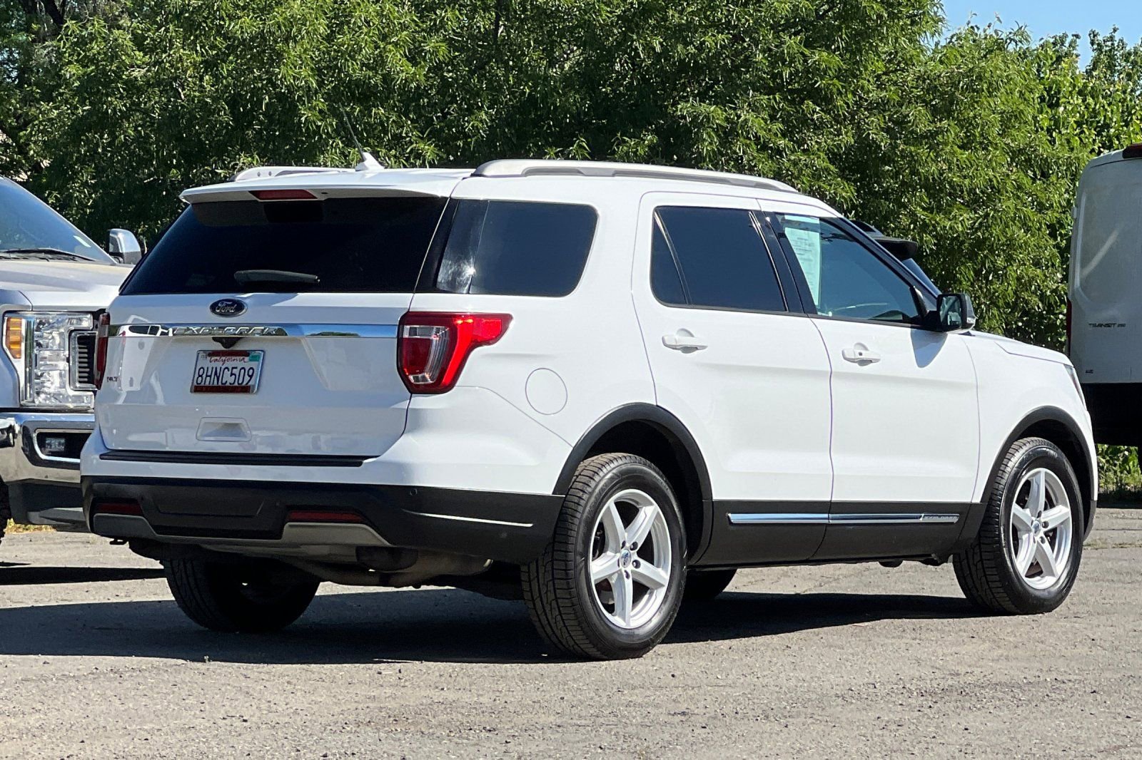 Certified 2019 Ford Explorer XLT w/ Equipment Group 201A image 4