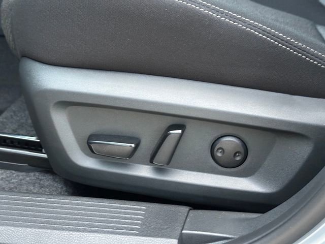 Used 2026 Nissan Rogue SV image 27