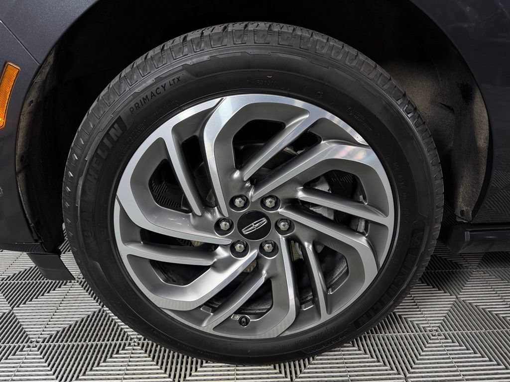 Used 2025 Lincoln Navigator Reserve AWD/4WD image 11