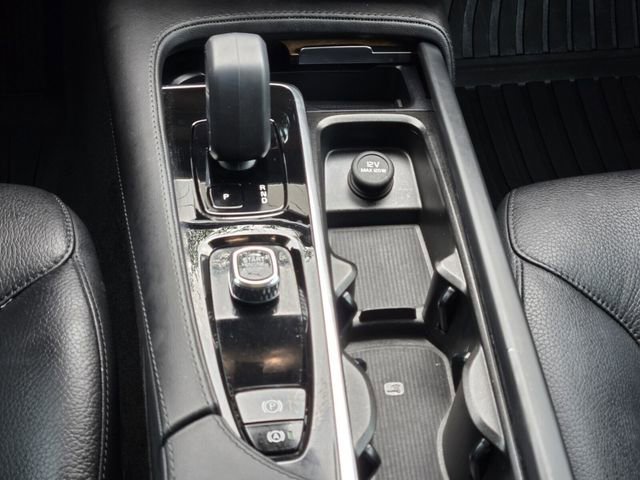Certified 2023 Volvo XC90 B6 Plus w/ Protection Package Premier AWD/4WD image 18