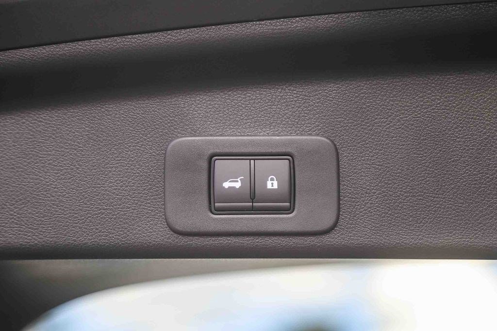 New 2026 Nissan Murano SV AWD/4WD image 12