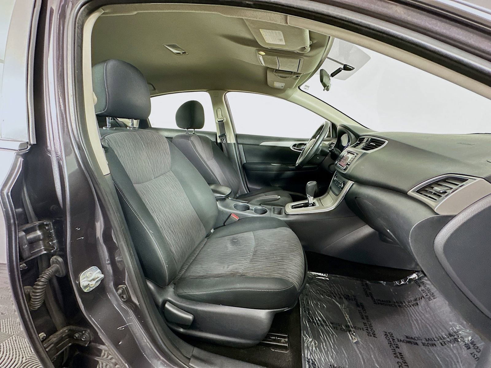 Used 2015 Nissan Sentra SV FWD image 25