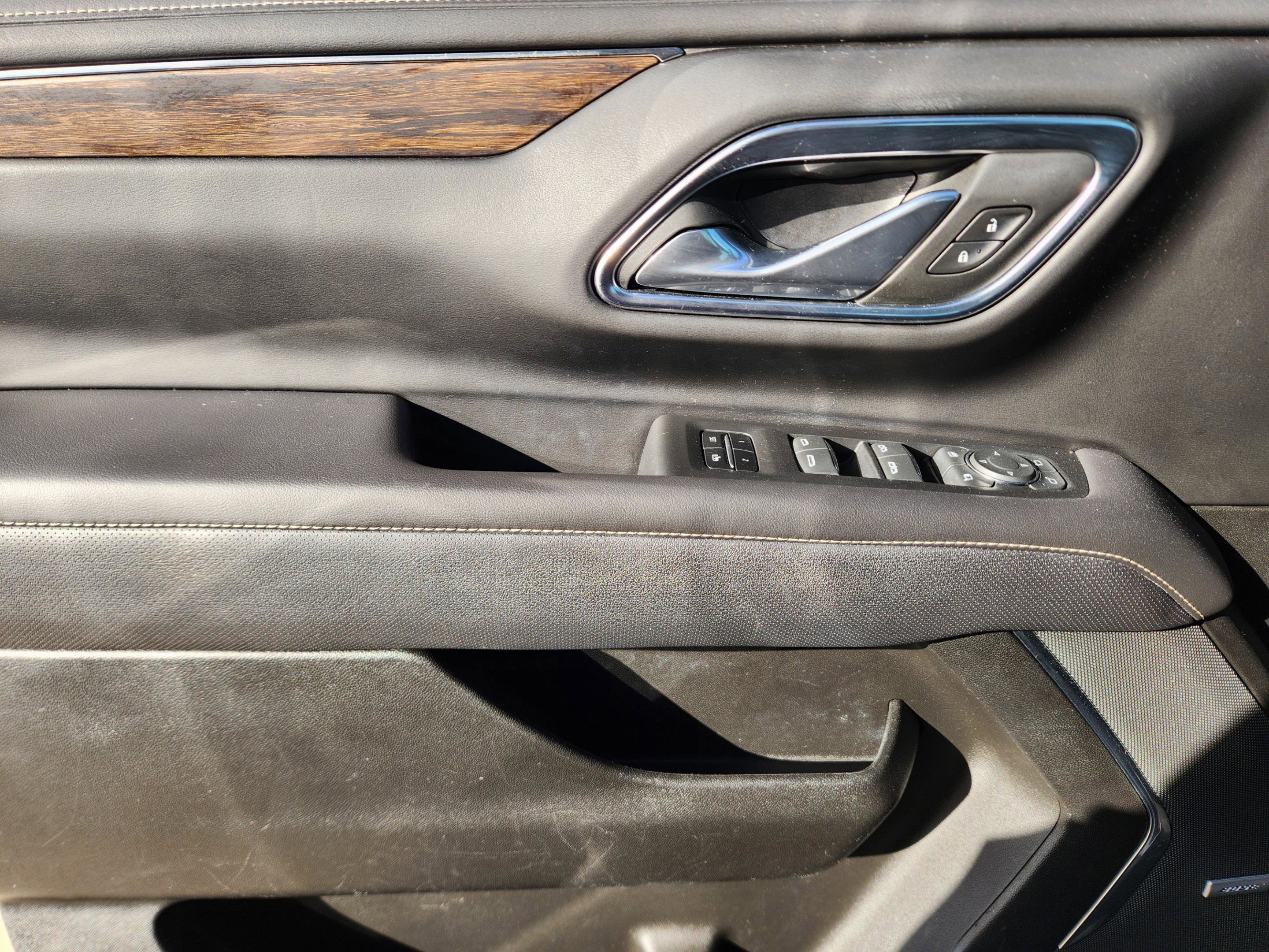 Used 2023 Chevrolet Tahoe Premier AWD/4WD image 25