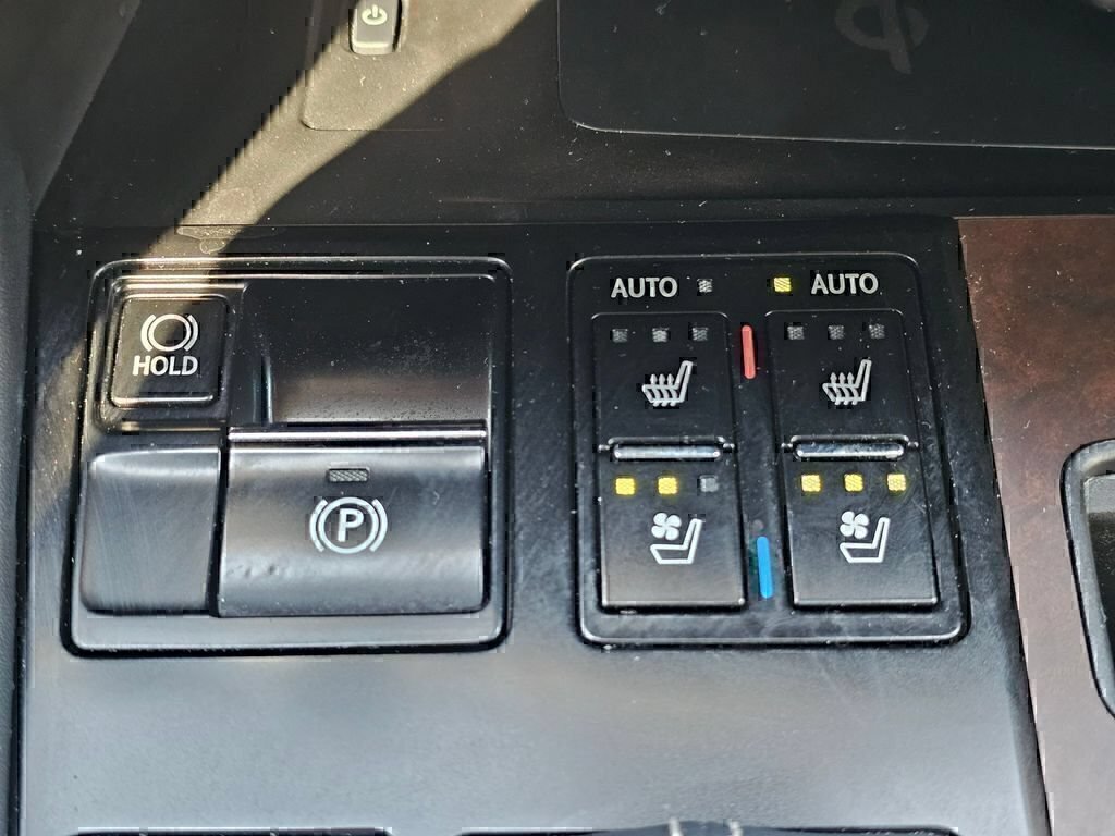 Used 2022 Lexus RX 450h AWD w/ Premium Package image 34