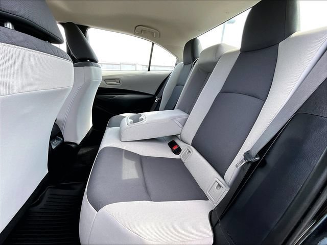 Used 2023 Toyota Corolla LE FWD image 15