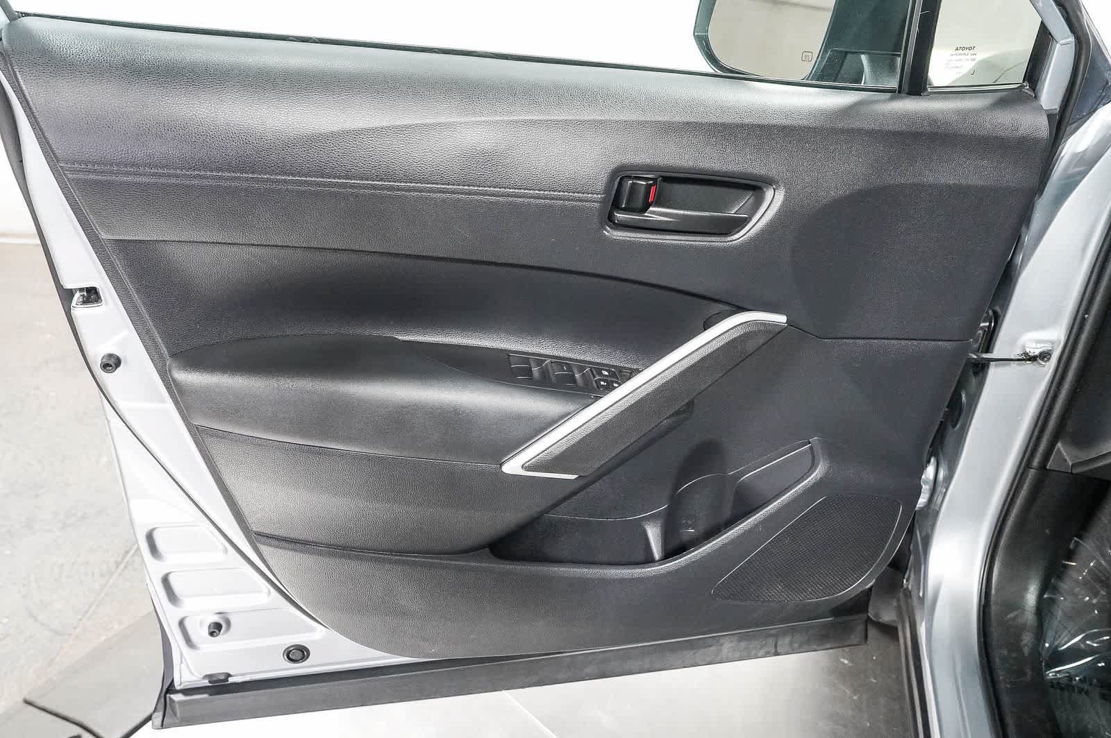 Certified 2025 Toyota Corolla Cross AWD Hybrid image 22