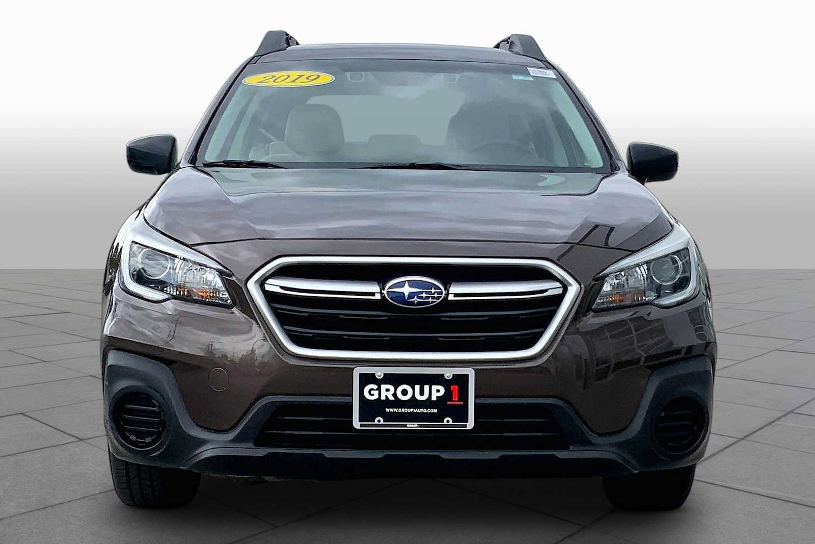 Used 2019 Subaru Outback 2.5i AWD/4WD image 4