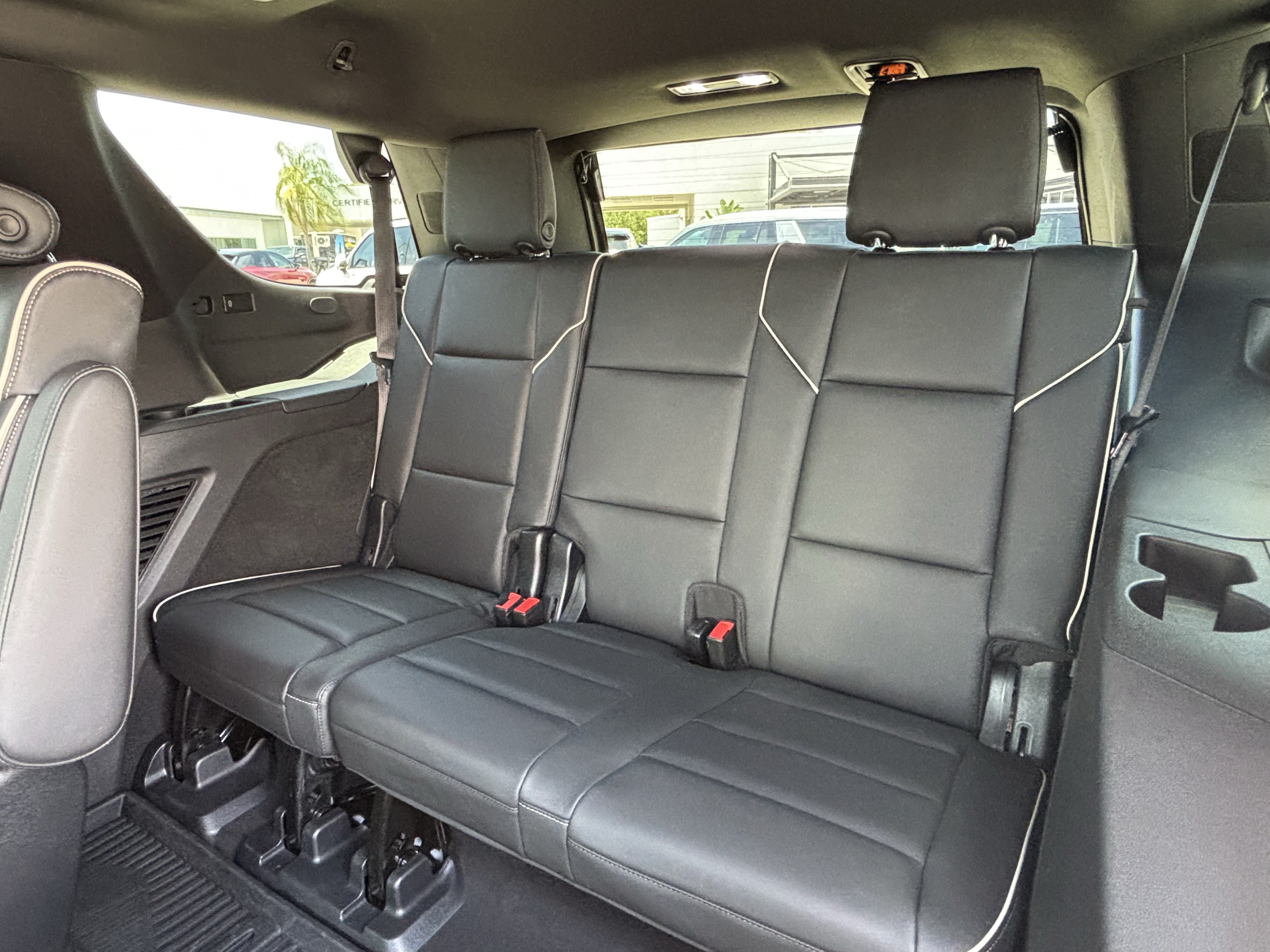 Used 2021 Cadillac Escalade Premium Luxury w/ LPO, Radiant Package AWD/4WD image 36