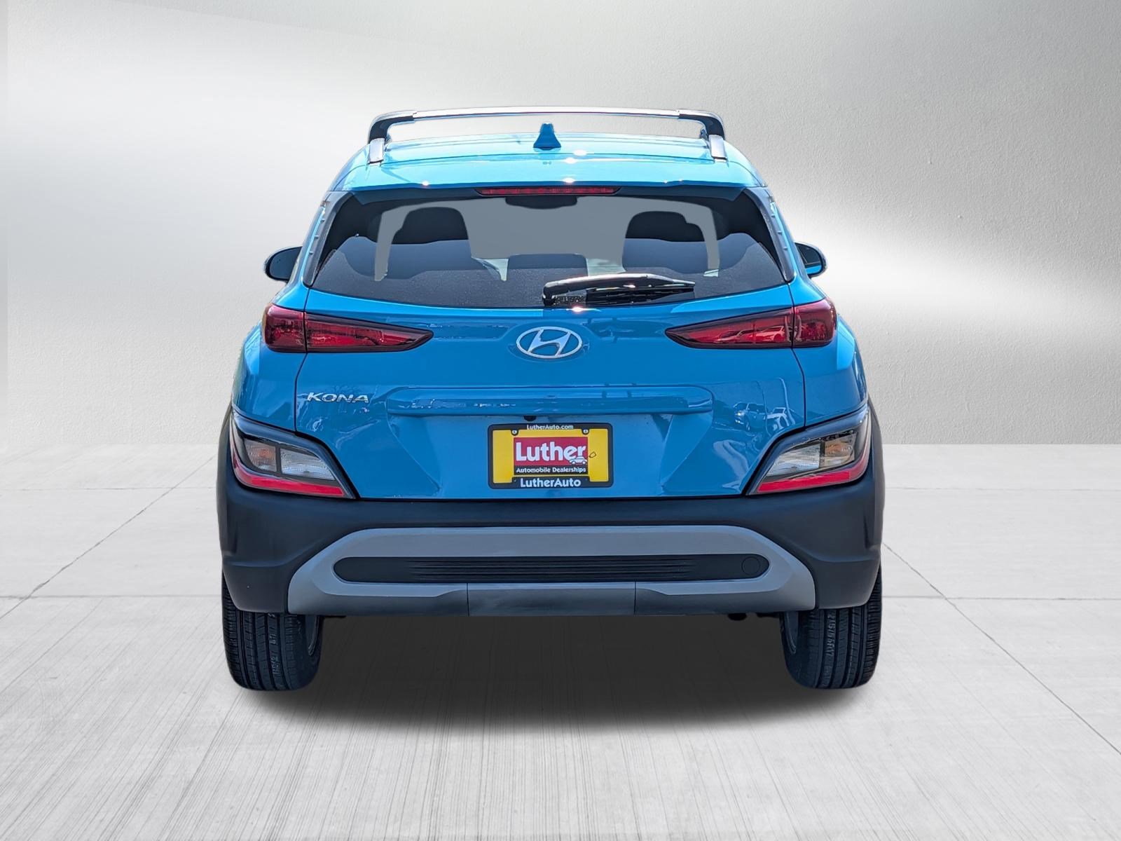 Used 2022 Hyundai Kona SEL w/ Convenience Package FWD image 7