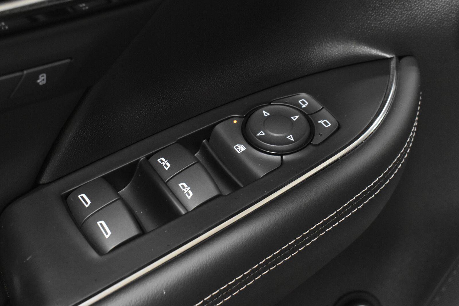 Used 2023 Buick Envision Essence FWD image 10