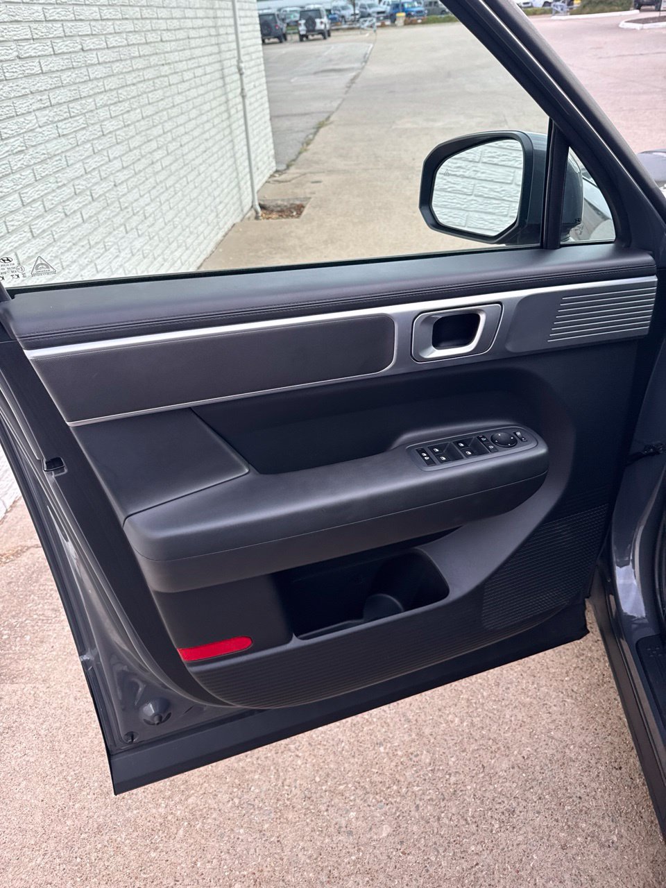 Used 2025 Hyundai Santa Fe SE AWD/4WD image 11