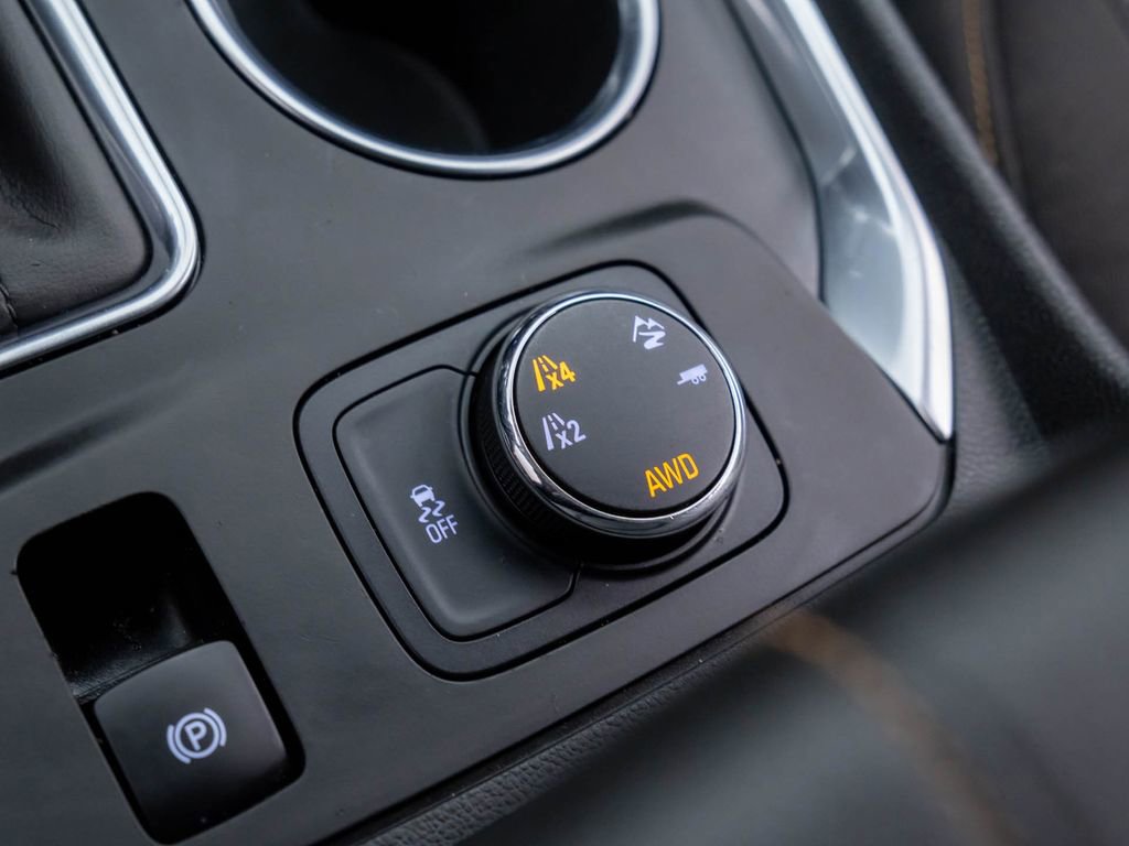 Used 2019 Chevrolet Traverse LT image 29