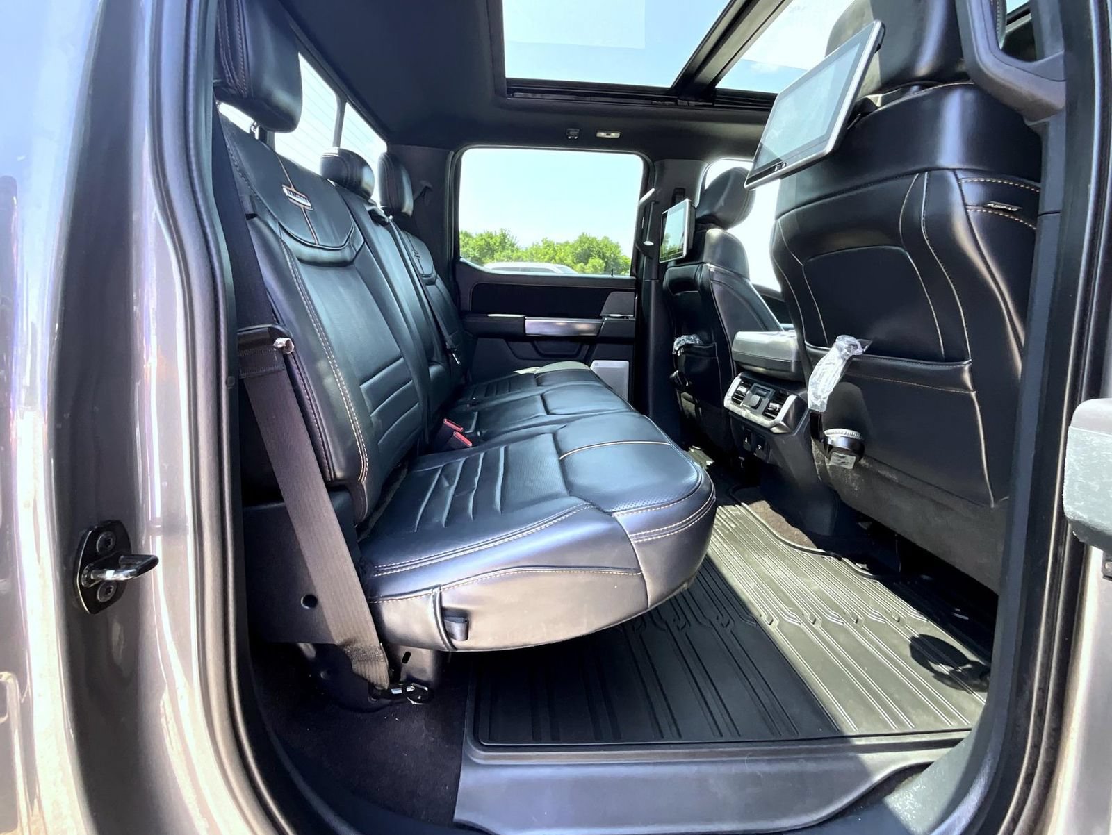 Used 2021 Ford F150 Platinum w/ Equipment Group 701A High AWD/4WD image 22