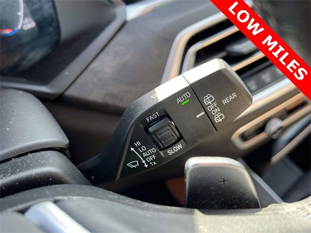 Used 2022 BMW X5 xDrive40i w/ Parking Assistance Package image 29