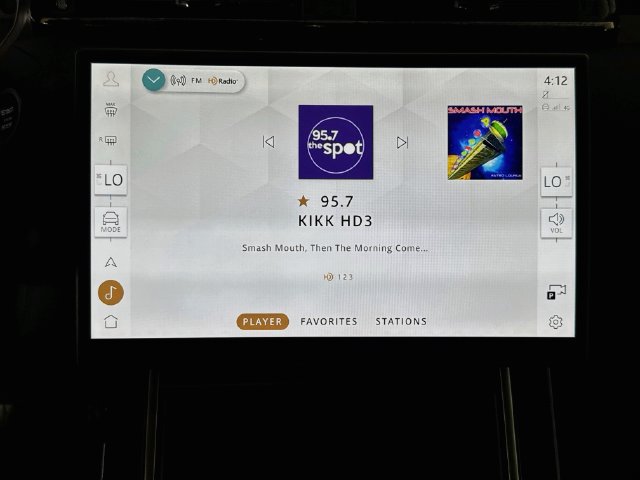 Used 2026 Land Rover Range Rover Velar S AWD/4WD image 15