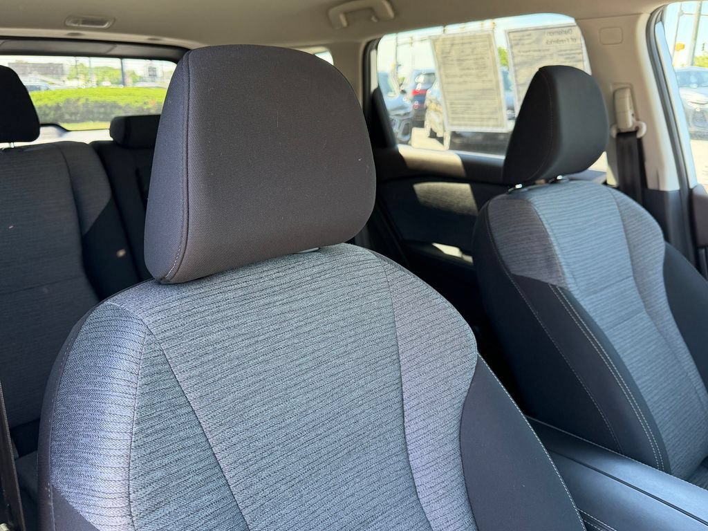 Used 2023 Nissan Rogue SV AWD/4WD image 17