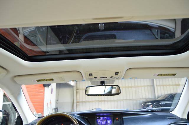 Used 2014 Lexus ES 350 w/ Premium Package FWD image 28