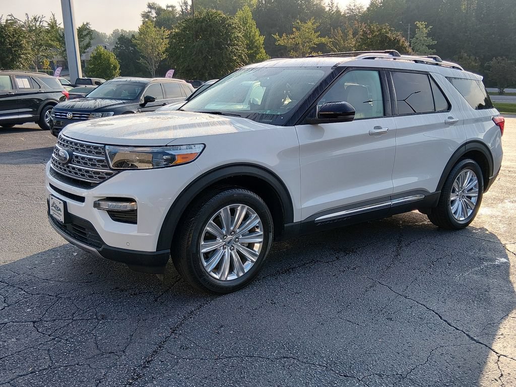 Used 2023 Ford Explorer Limited w/ Limited Technology Package RWD image 8
