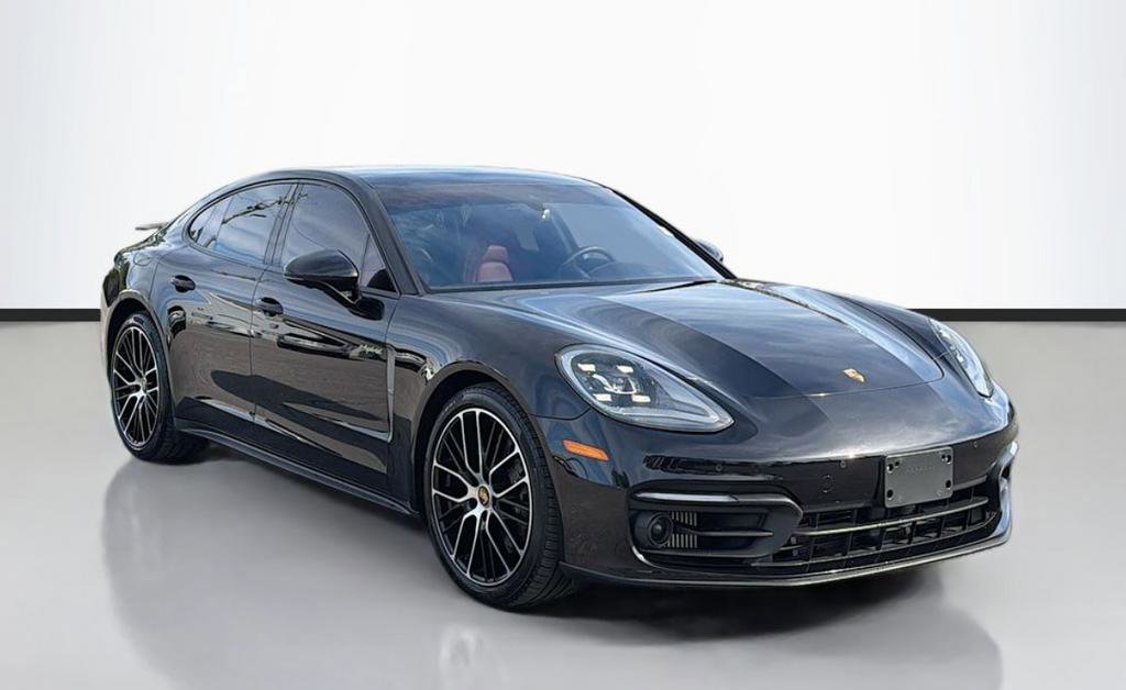 Used 2023 Porsche Panamera 4 Platinum Edition image 1