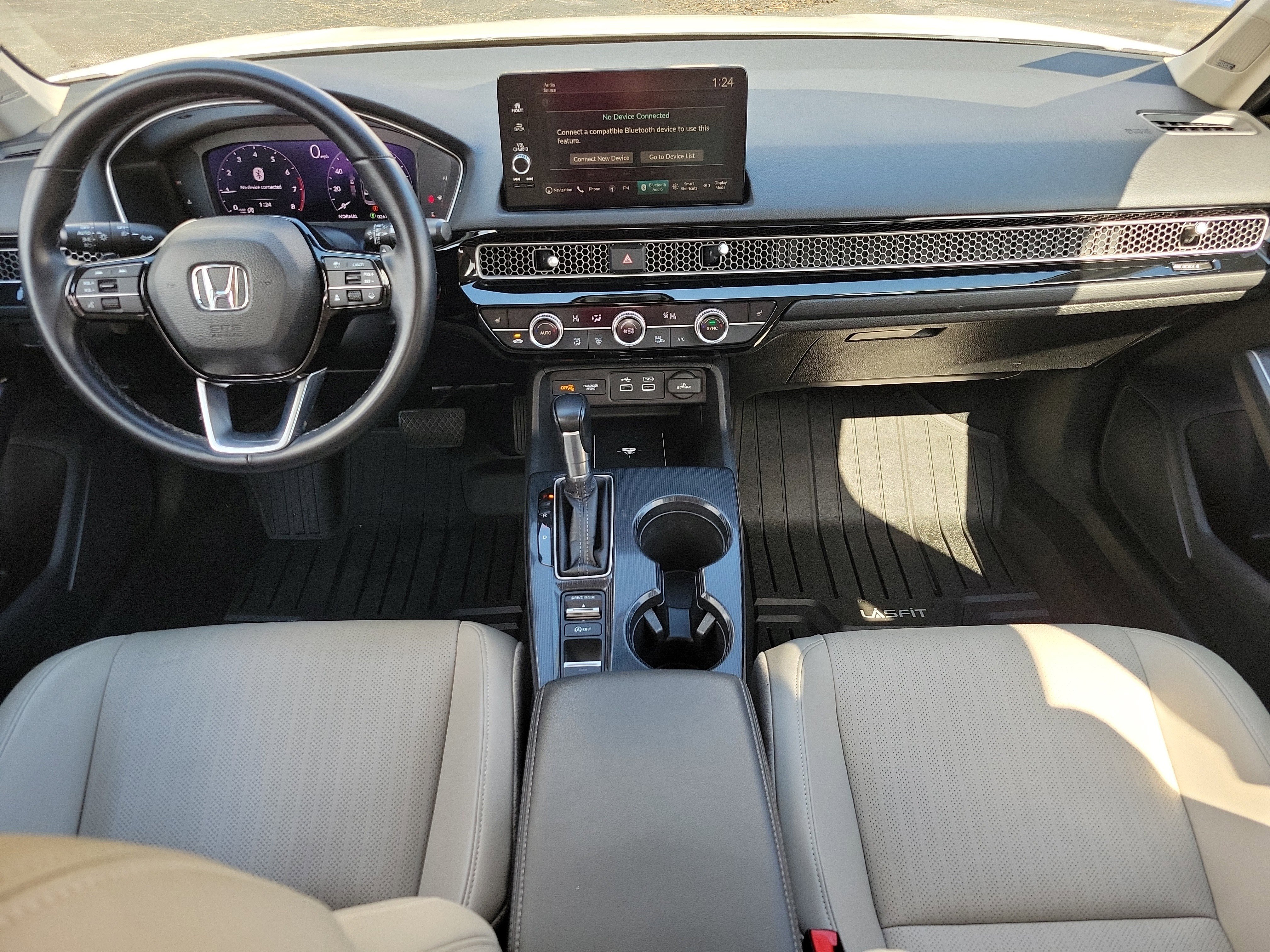 Used 2022 Honda Civic Touring image 11
