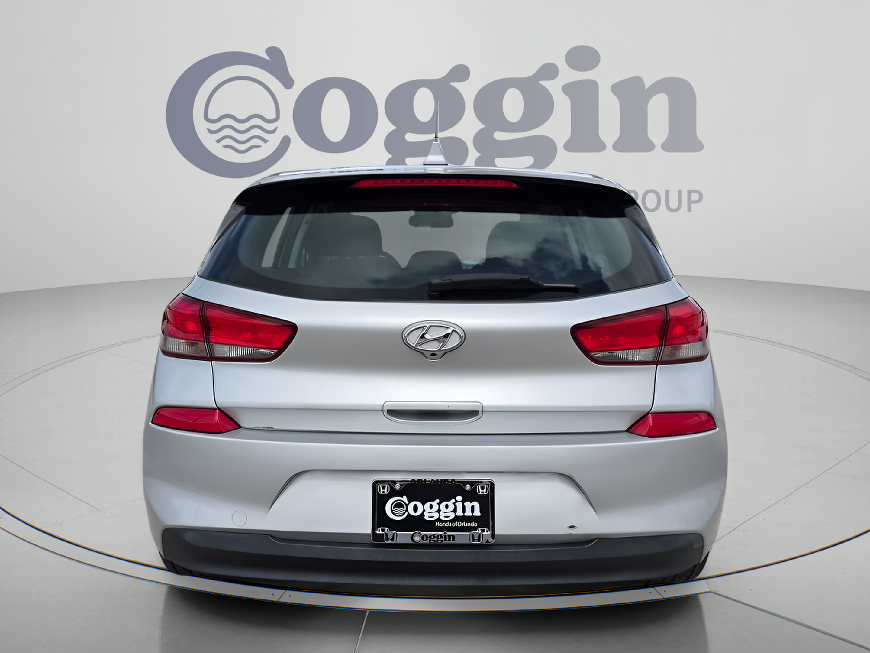 Used 2019 Hyundai Elantra GT FWD image 5
